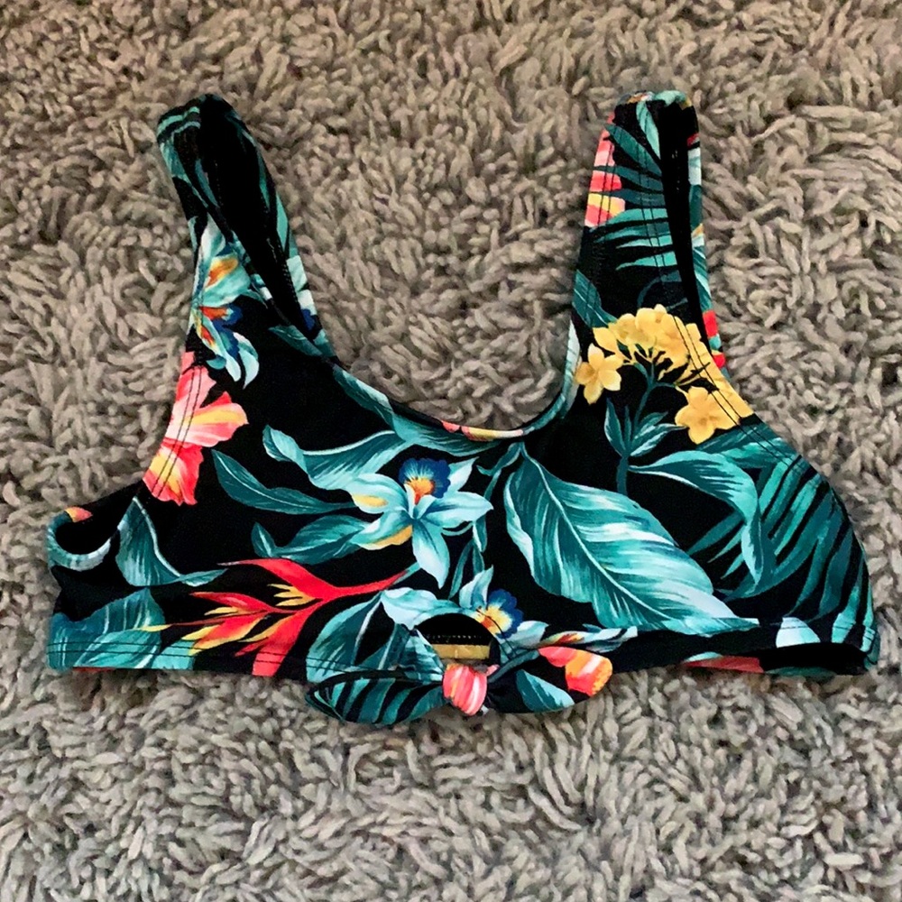 Kids bikini top. Size: Kids L (worn only 4 times)